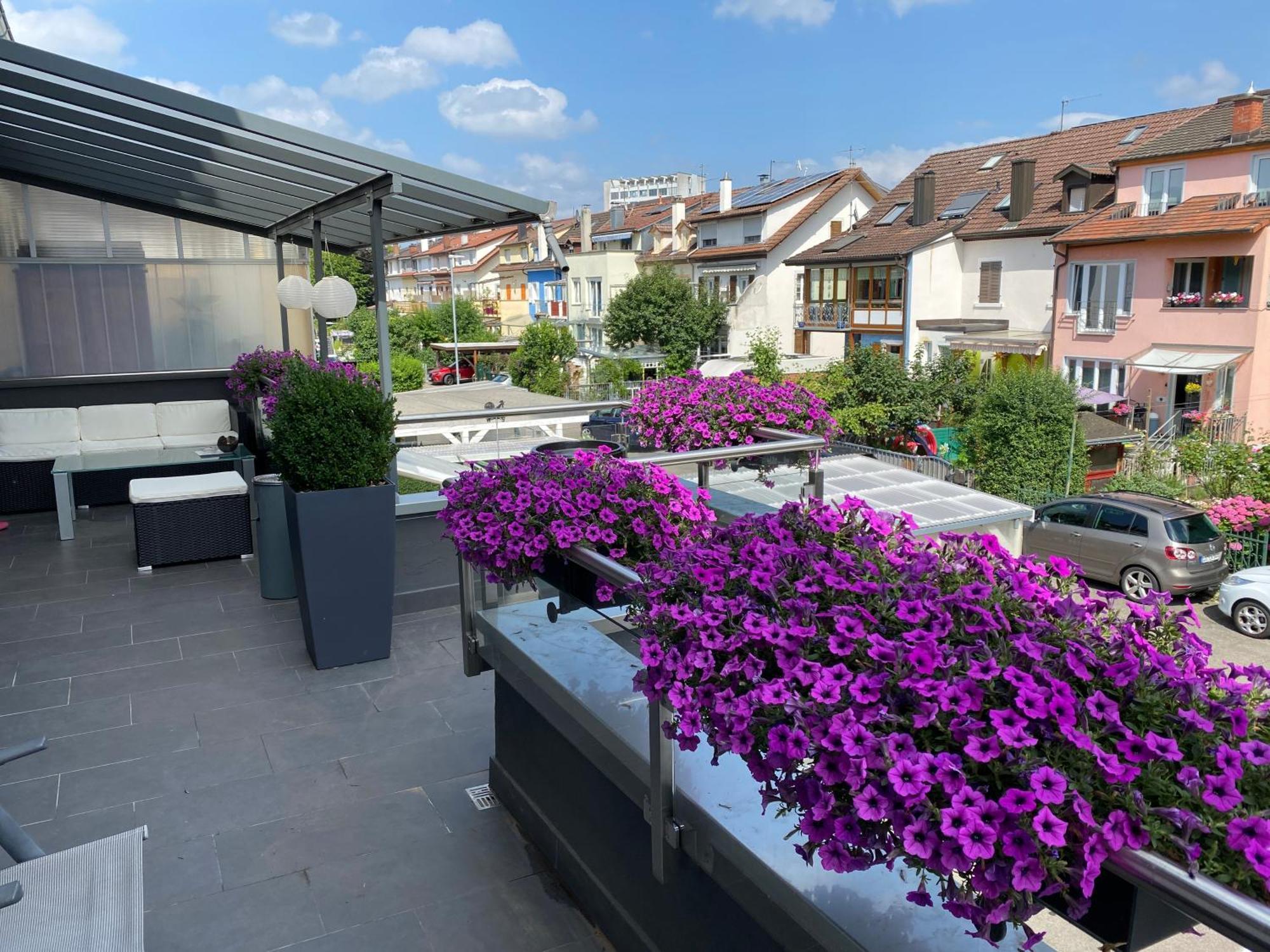 Guenstige Zimmer-Unterkunft Zimmer Mit Gemeinschaftsbad Lörrach Eksteriør bilde